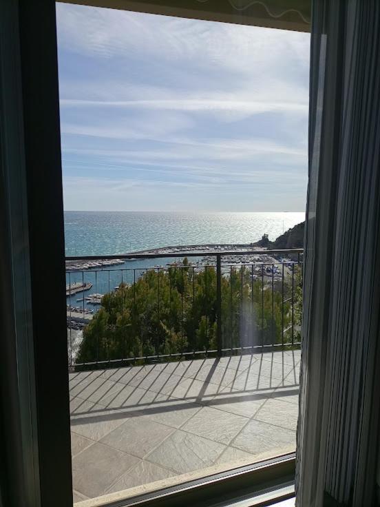 B&B Nido Sul Mare Алассіо Екстер'єр фото